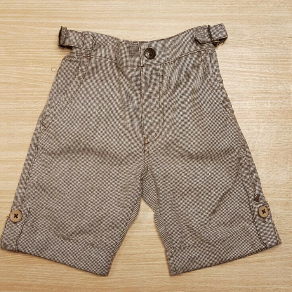 Fore Axel & Hudson houndstooth brown golf shorts.